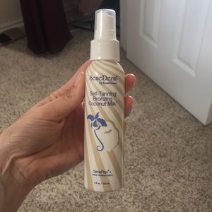 Lipsense Brand sunless Tanner!